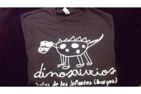 Camiseta dinosaurios Salas negra Camiseta dinosaurios Salas negra