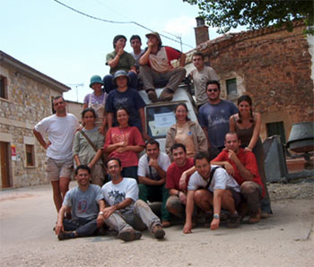 Excavation team of 2002
